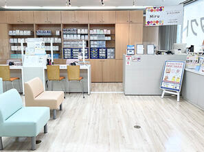 エースコンタクト横須賀店