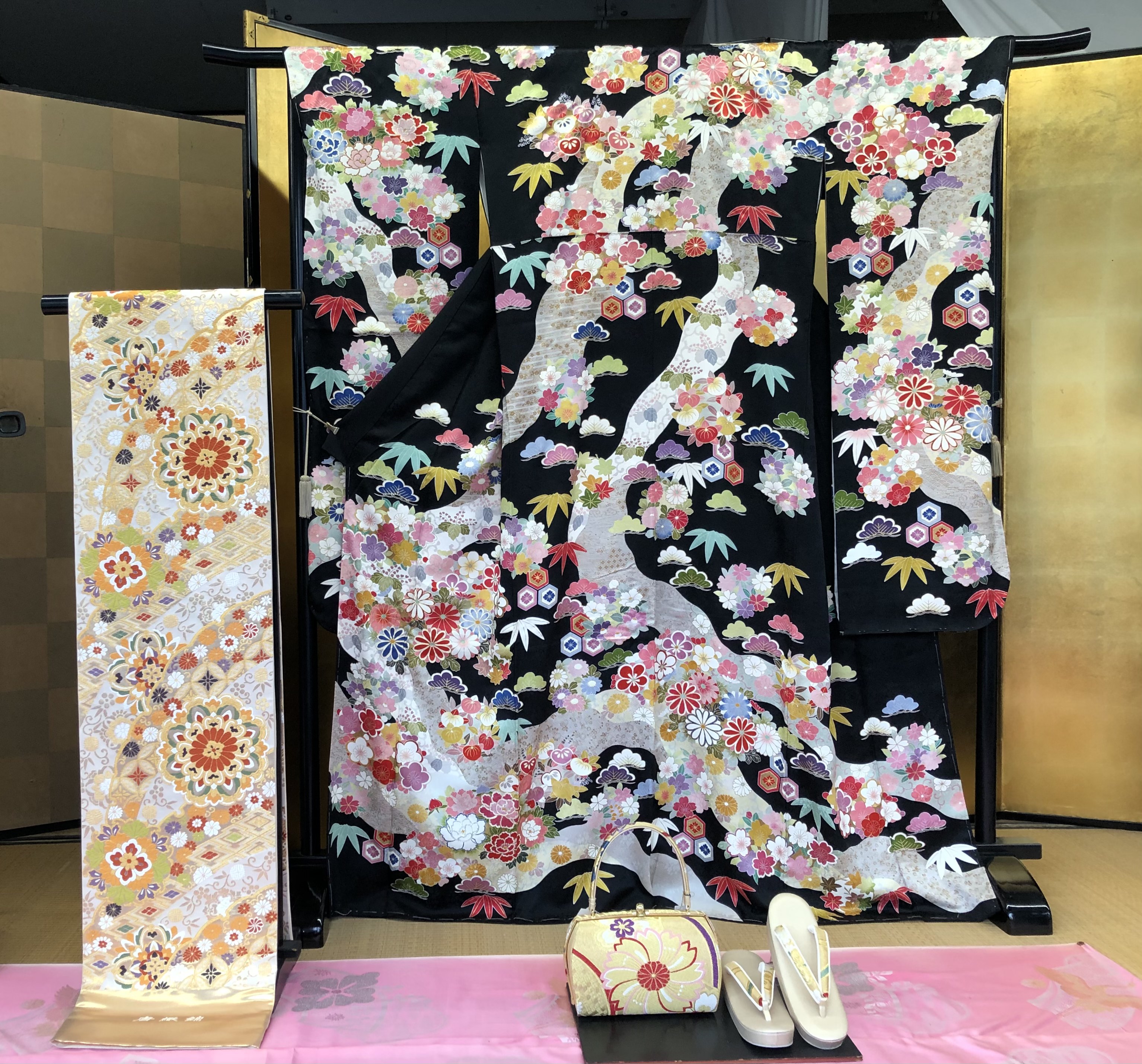 㐂むら呉服店