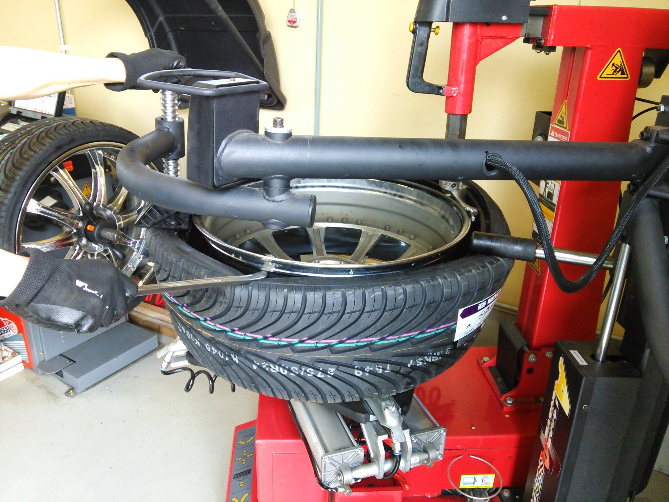 ワイズガレージ