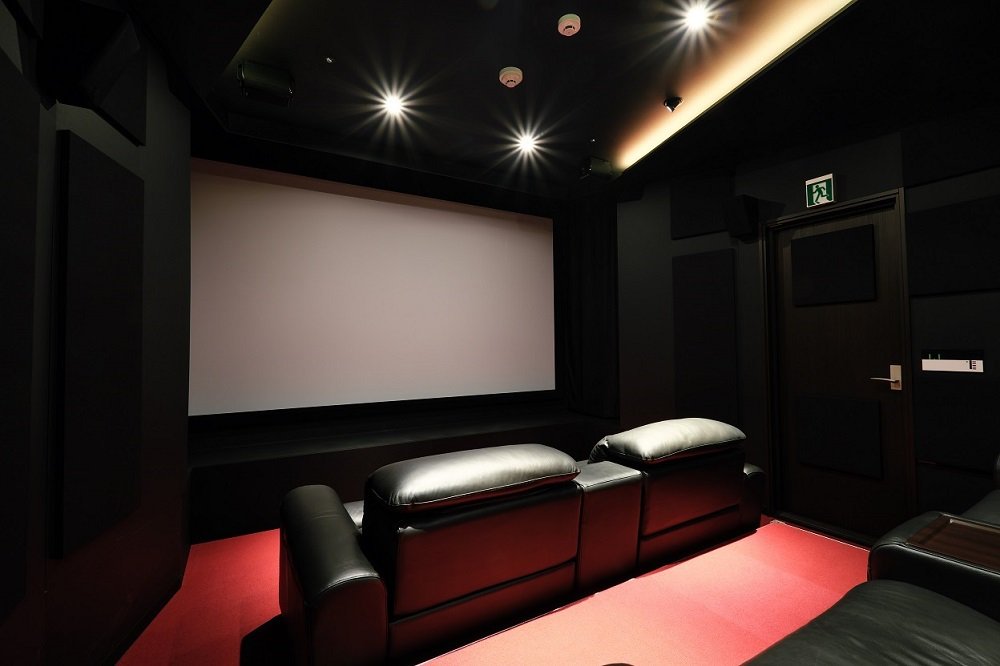 株式会社アバック新宿本店