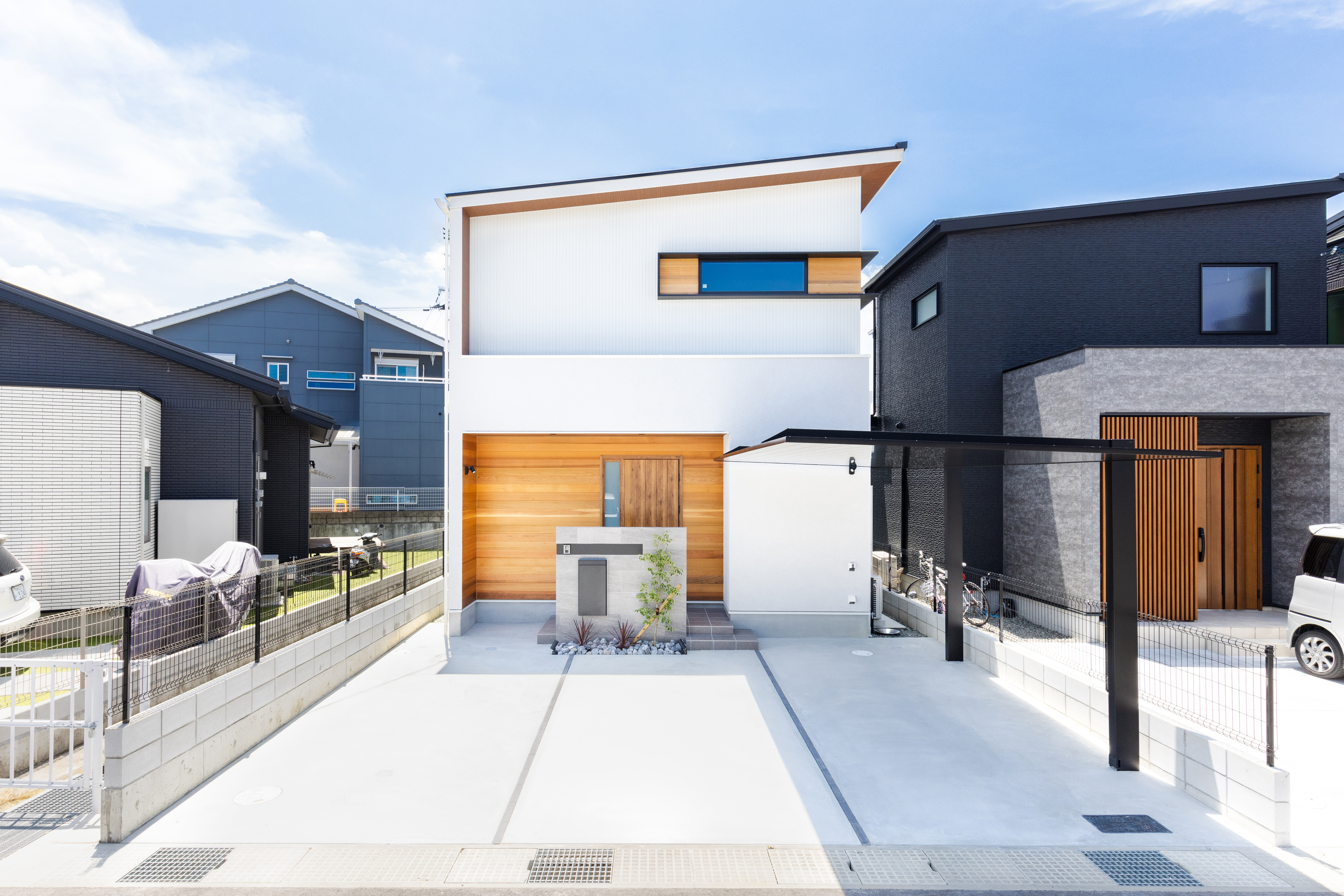 ムーア（ＭＯＯＲ）株式会社