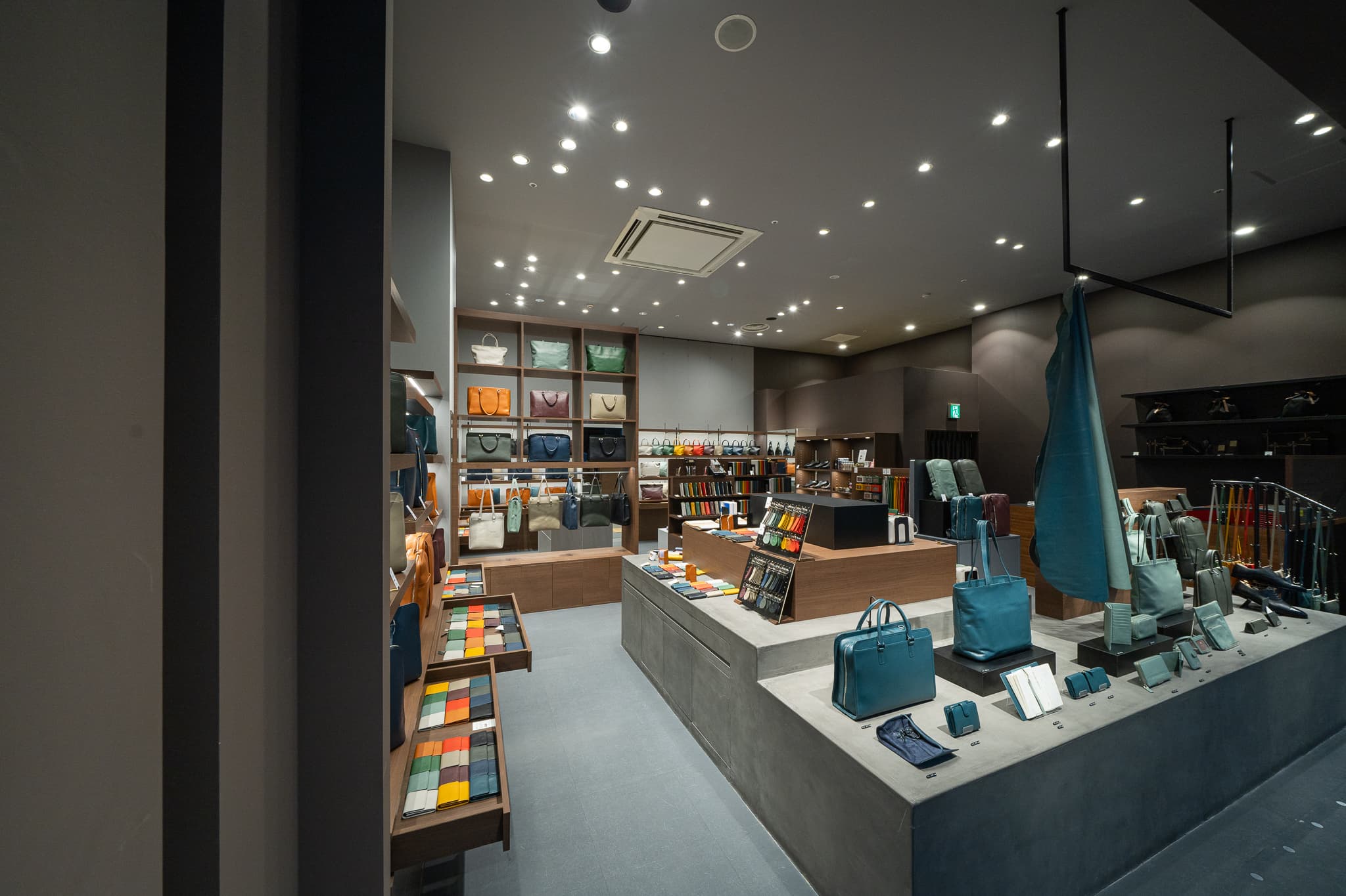 ＬＩＢイオンモール福岡店